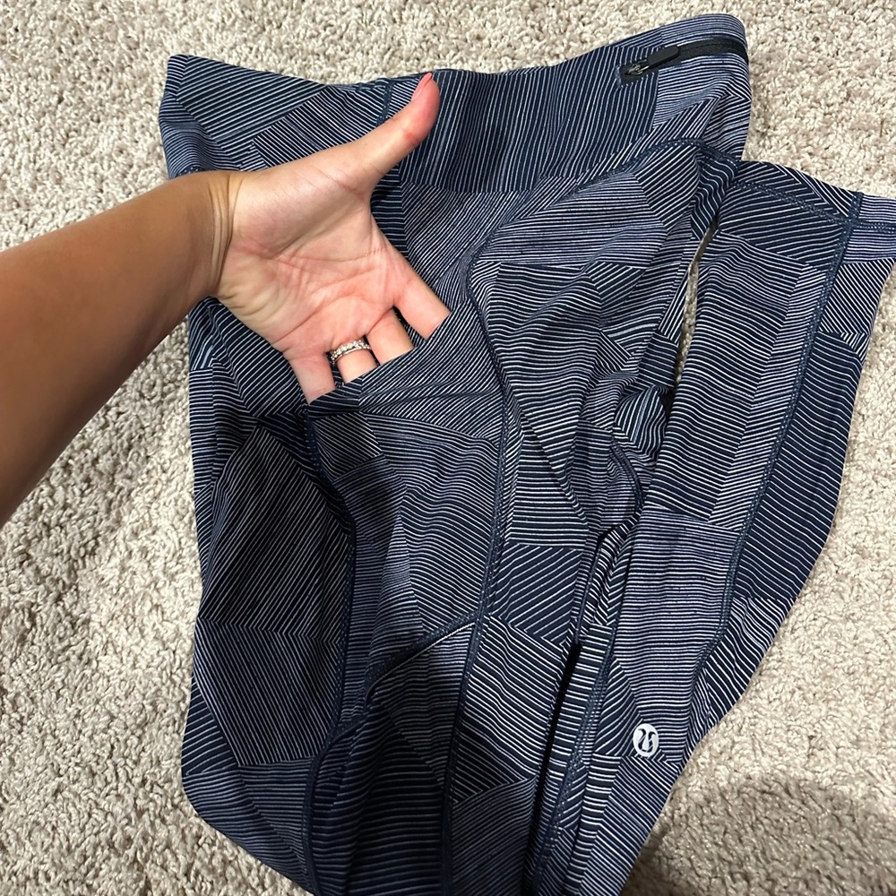 Zig Zag Patterned Lululemon Legging - image 3